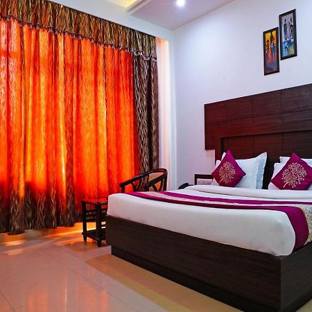 Madhu Resort Agra  Luaran gambar