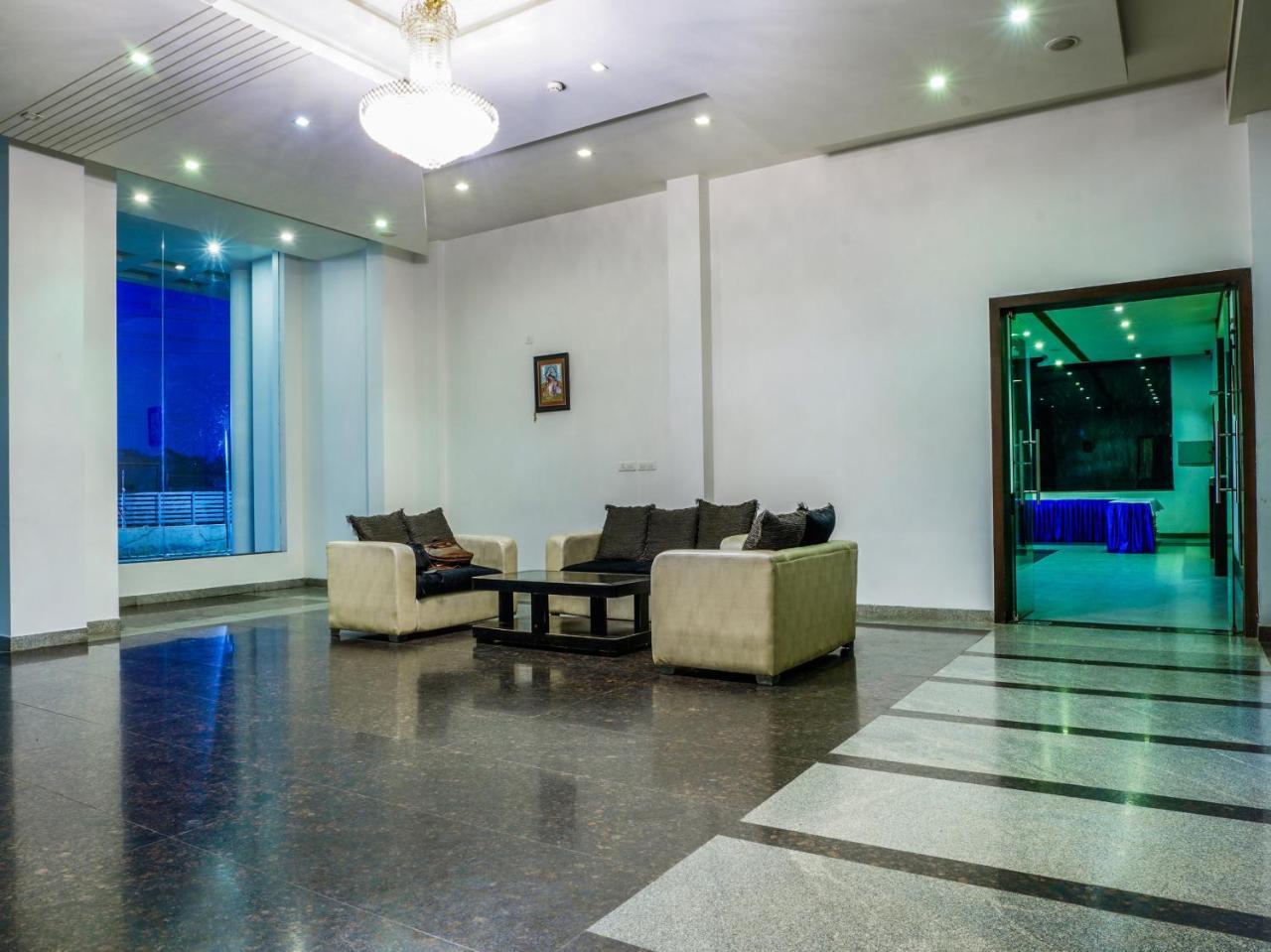 Madhu Resort Agra  Luaran gambar
