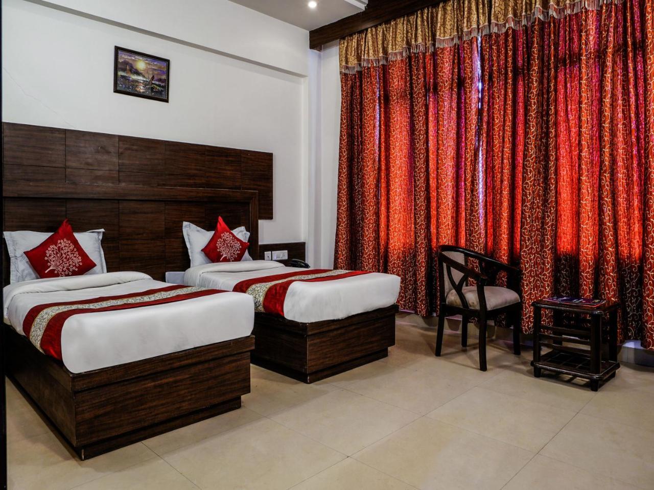 Madhu Resort Agra  Luaran gambar