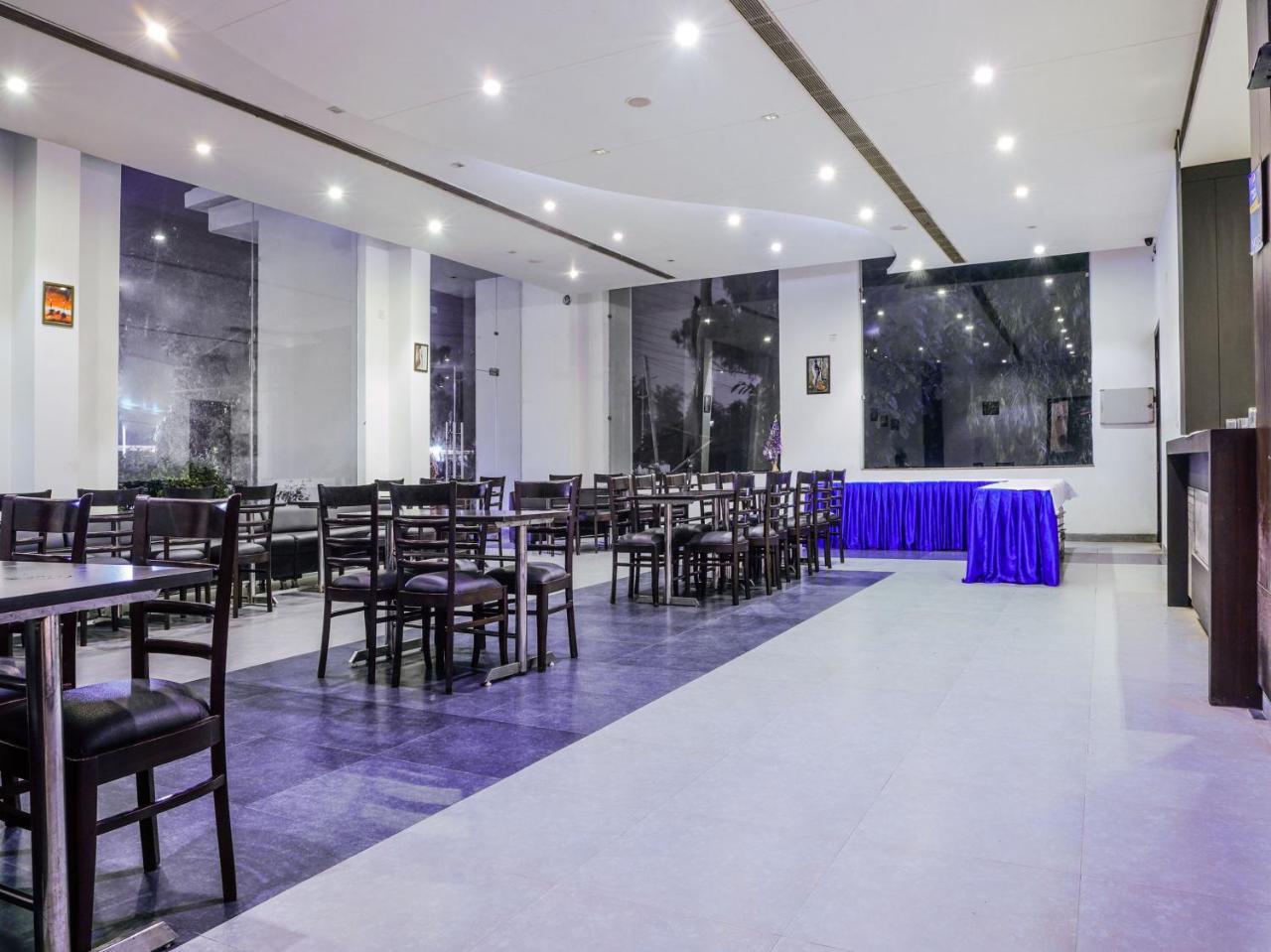 Madhu Resort Agra  Luaran gambar